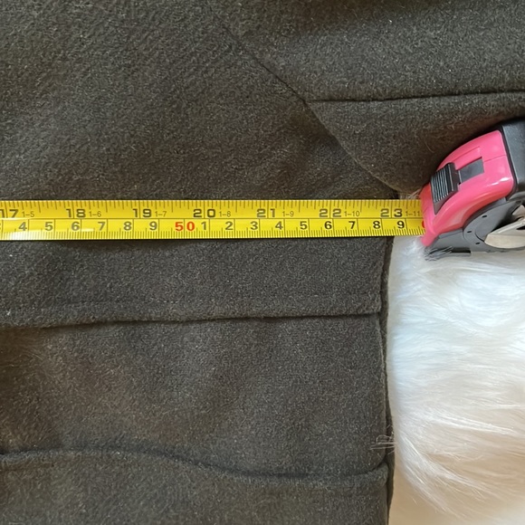 Coffee Shop New York, Green Winter Coat - Picture 10 of 11